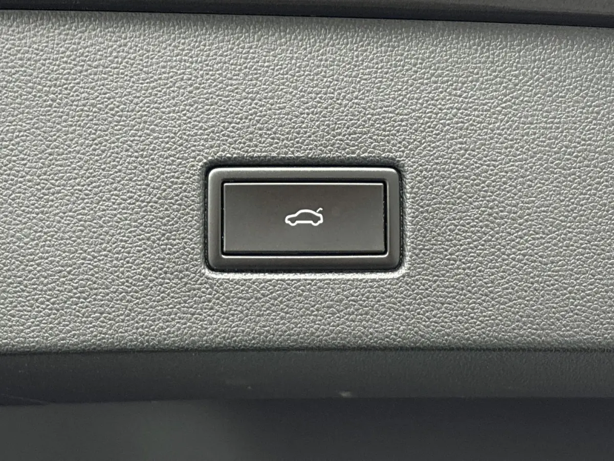 1.0 TSI Style Origineel Nederlands | Trekhaak | Apple Carplay | Android Auto | Parkeersensoren Voor en Achter