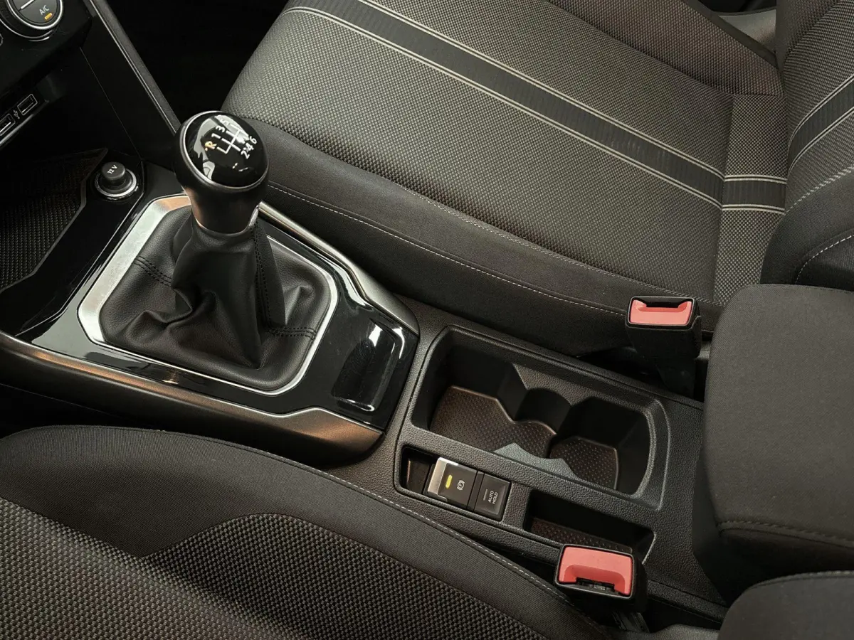 1.0 TSI Style Origineel Nederlands | Trekhaak | Apple Carplay | Android Auto | Parkeersensoren Voor en Achter