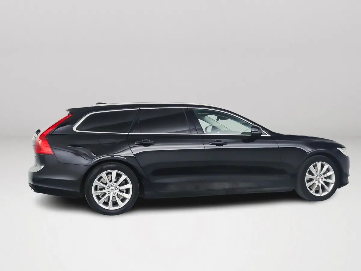 T5 Momentum | Park assist | Stoelverwarming | Cruise control | Navigatie