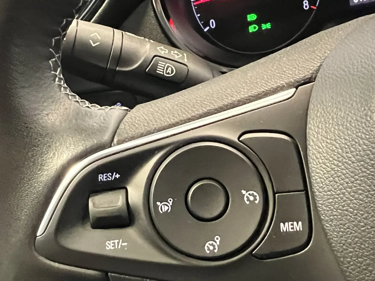 1.2 Turbo Elegance | Navigatie/Android/Apple Carplay | LMV16" | Cruise Control | PDC Voor en Achter | Airco | DAB |