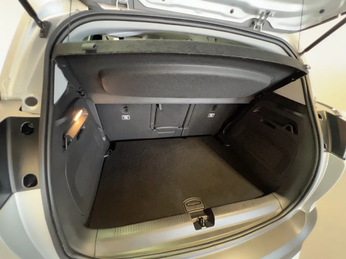 1.2 Turbo Elegance | Navigatie/Android/Apple Carplay | LMV16" | Cruise Control | PDC Voor en Achter | Airco | DAB |
