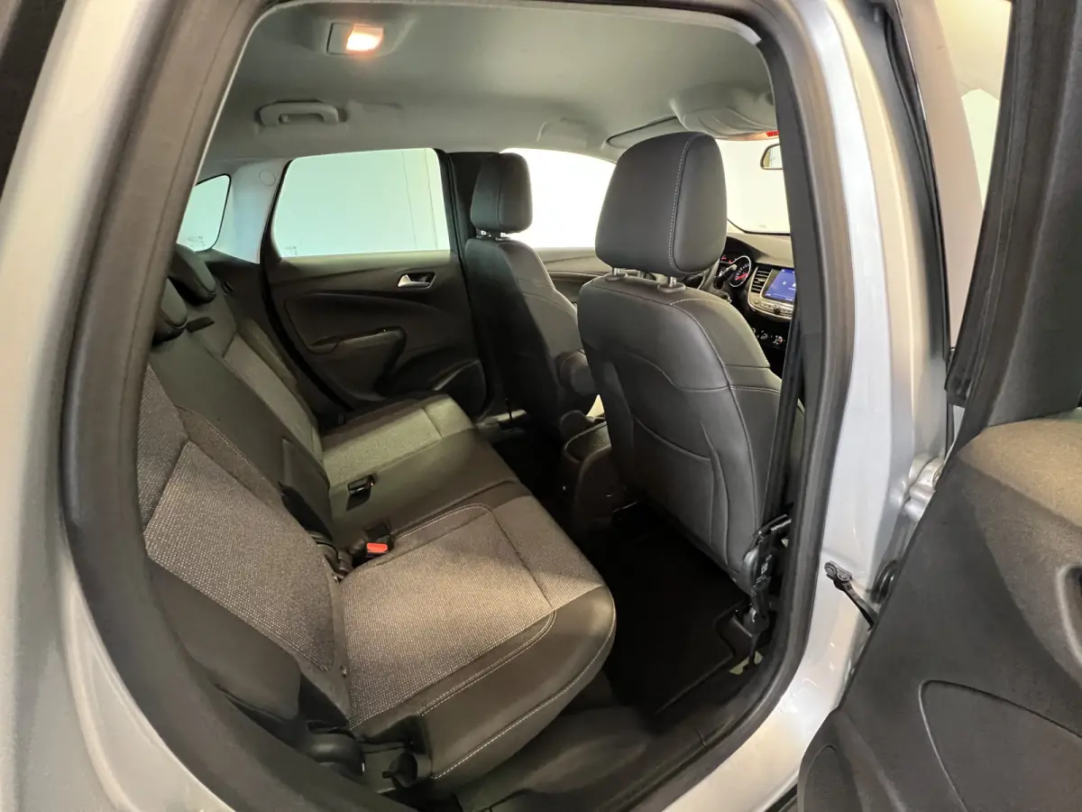 1.2 Turbo Elegance | Navigatie/Android/Apple Carplay | LMV16" | Cruise Control | PDC Voor en Achter | Airco | DAB |