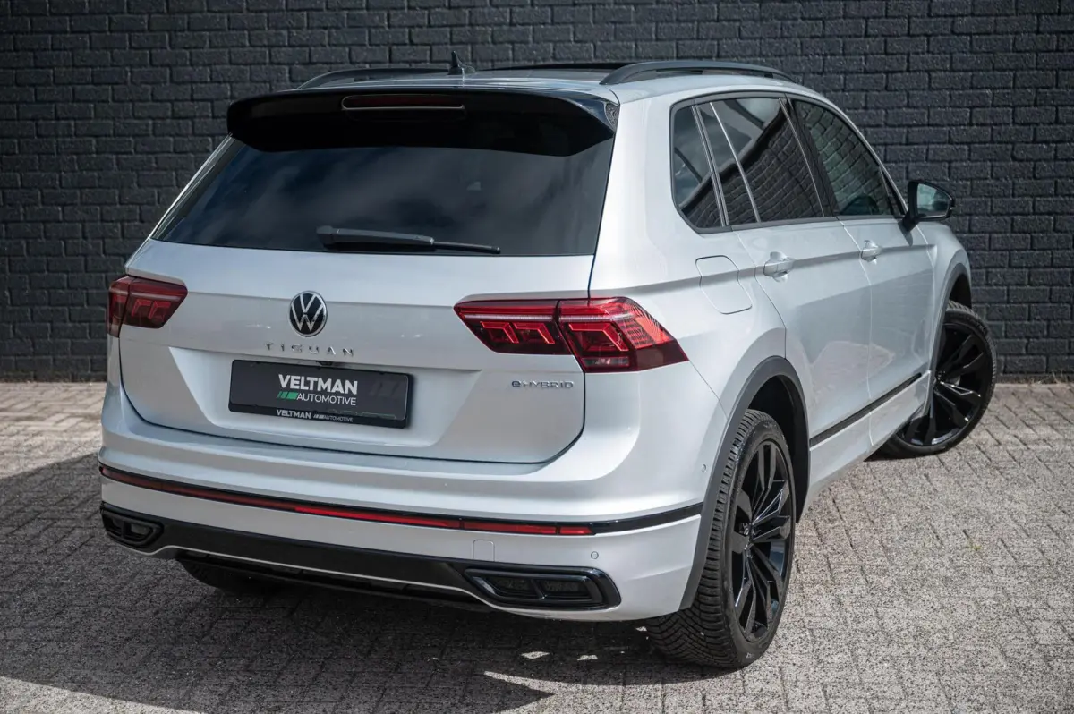 1.4 TSI eHybrid R-Line PANO TREKHAAK ACC STUURVERWARMING