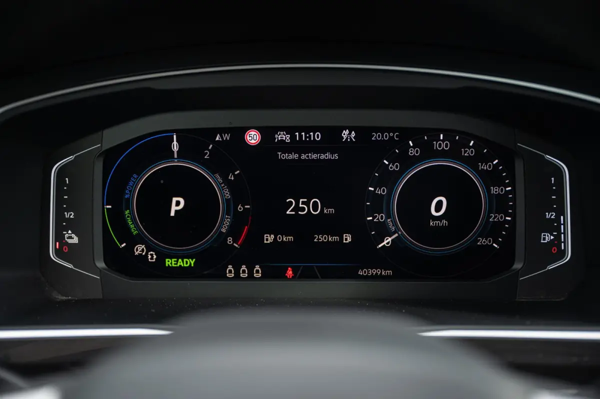 1.4 TSI eHybrid R-Line PANO TREKHAAK ACC STUURVERWARMING