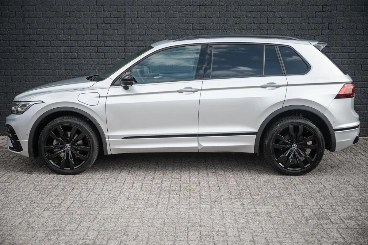1.4 TSI eHybrid R-Line PANO TREKHAAK ACC STUURVERWARMING