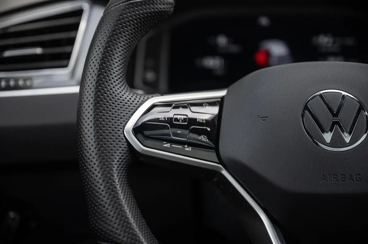 1.4 TSI eHybrid R-Line PANO TREKHAAK ACC STUURVERWARMING
