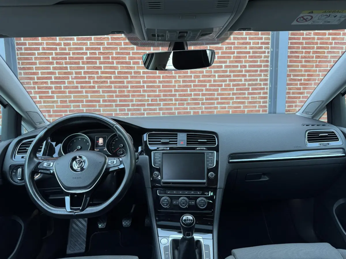 1.2 TSI Highline | Panoramadak | Xenon | Stoelverwarming | Navi/Carplay/Android | Keyles | 1e eigenaar |