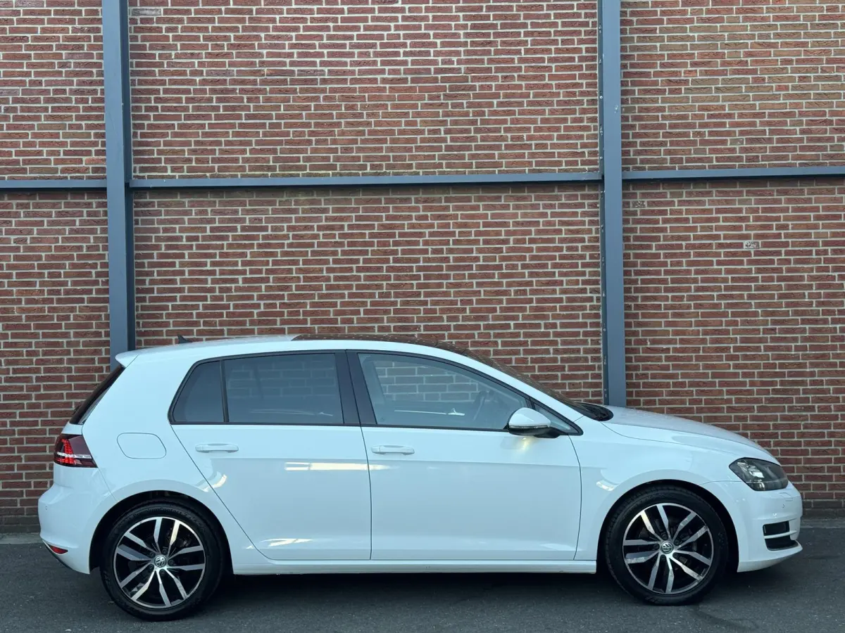 1.2 TSI Highline | Panoramadak | Xenon | Stoelverwarming | Navi/Carplay/Android | Keyles | 1e eigenaar |