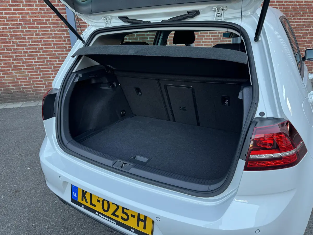1.2 TSI Highline | Panoramadak | Xenon | Stoelverwarming | Navi/Carplay/Android | Keyles | 1e eigenaar |