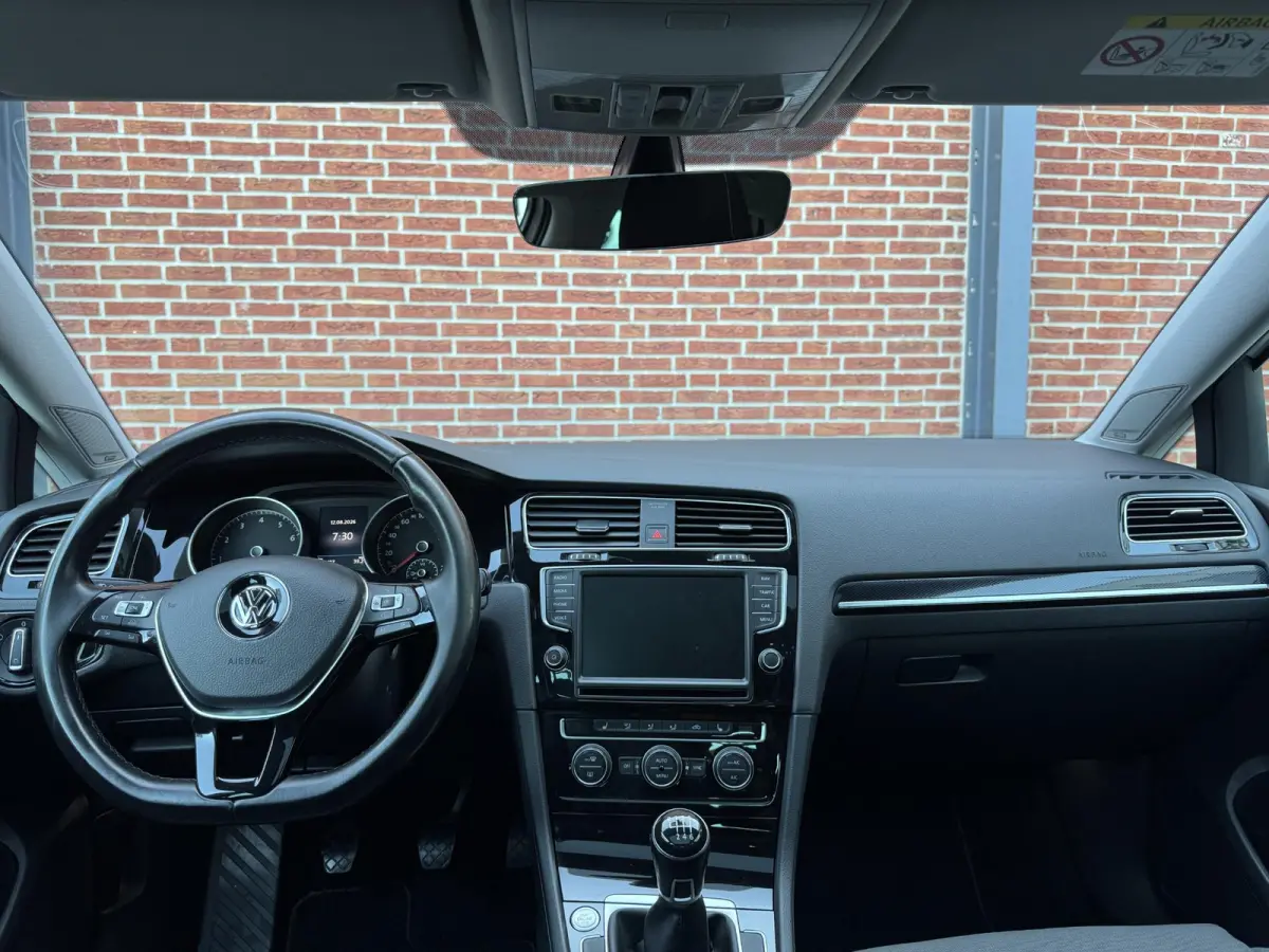 1.2 TSI Highline | Panoramadak | Xenon | Stoelverwarming | Navi/Carplay/Android | Keyles | 1e eigenaar |