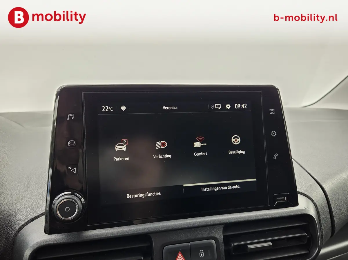 1.5D L1H1 Edition 130Pk Automaat Trekhaak Achteruitrijcamera | Apple CarPlay | Navigatie | Achteruitrijcamera | Cruise Control |