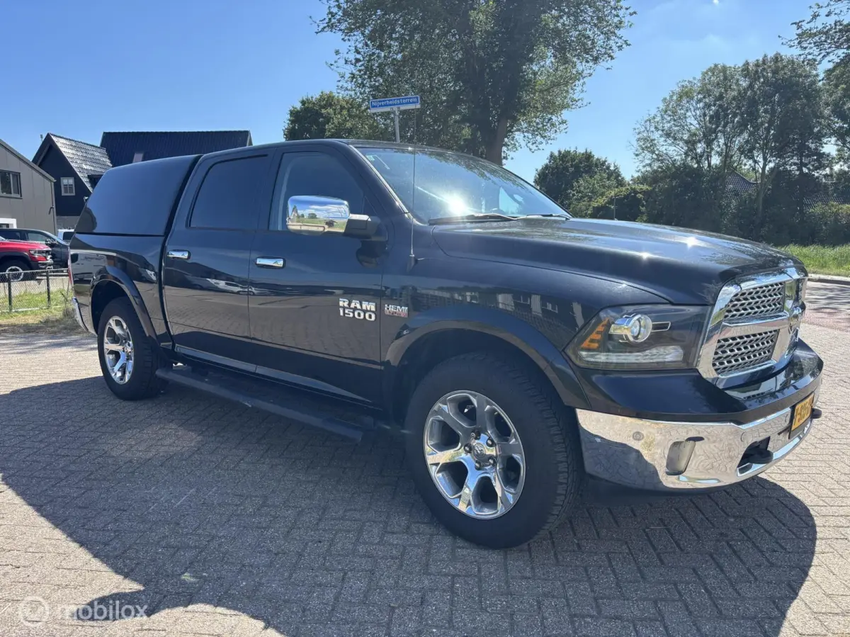1500 Laramie Crew Cab 4x4