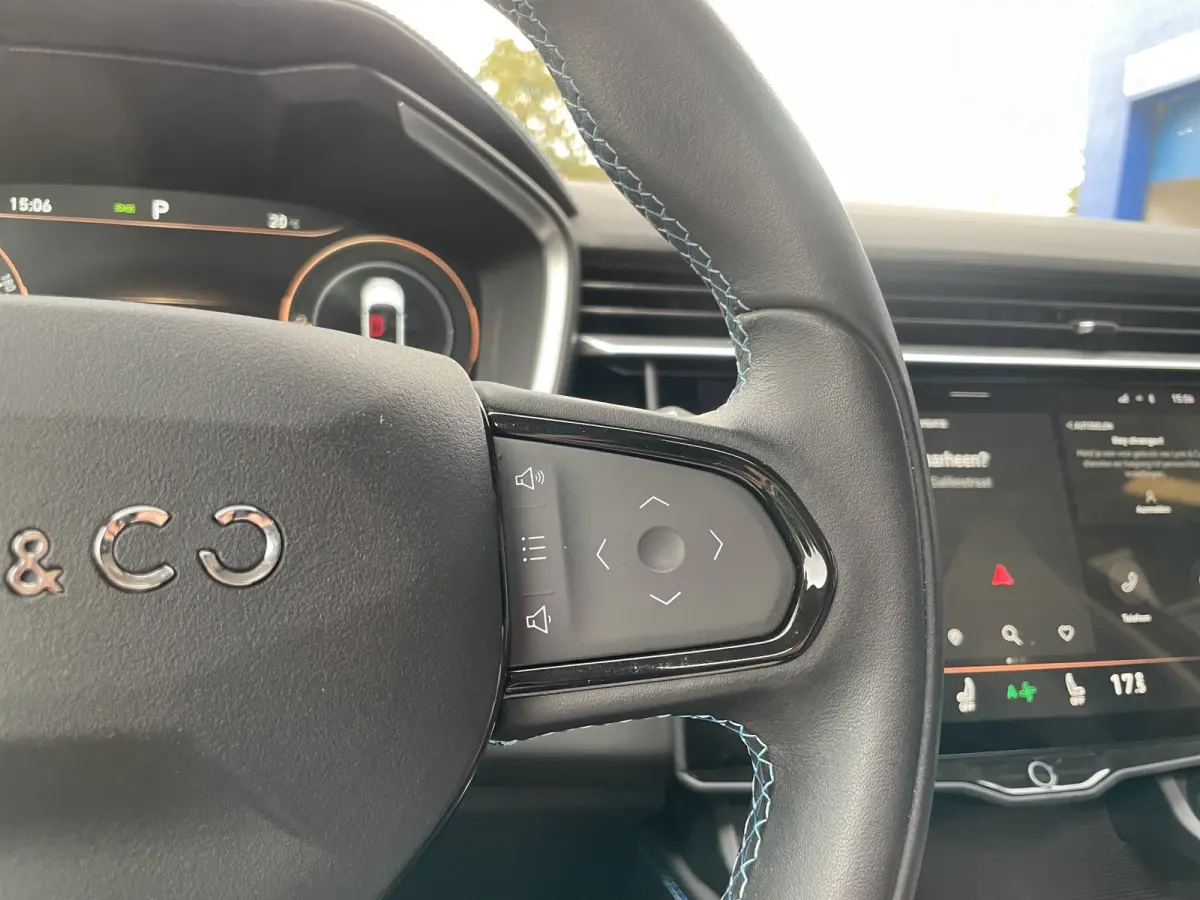 1.5 261PK | Org. NL | BTW- Auto | Pano | Adap. Cruise | Apple Carplay