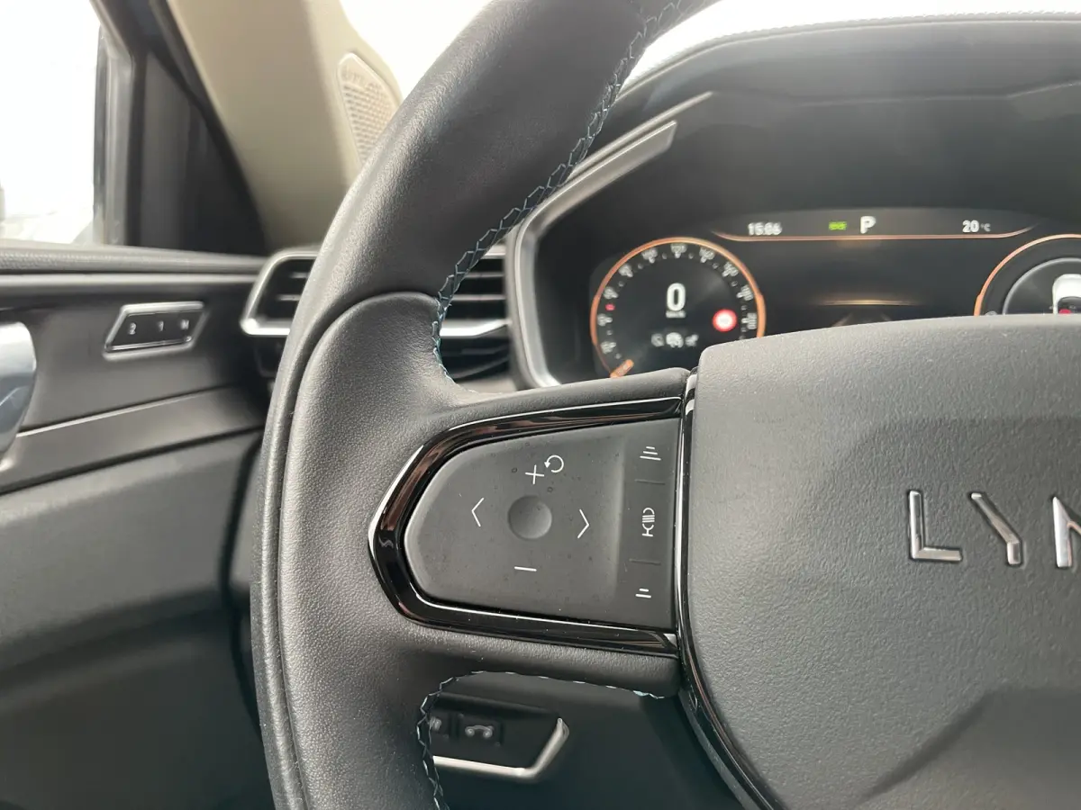 1.5 261PK | Org. NL | BTW- Auto | Pano | Adap. Cruise | Apple Carplay