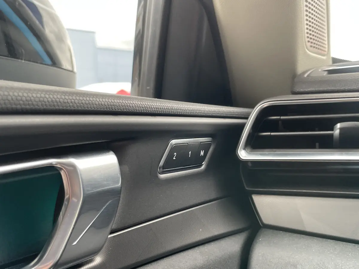 1.5 261PK | Org. NL | BTW- Auto | Pano | Adap. Cruise | Apple Carplay