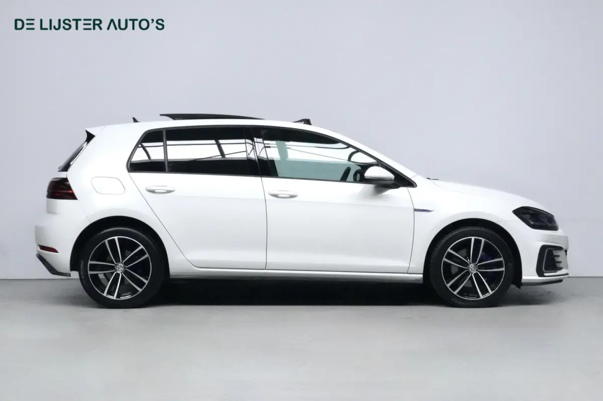 7.5 Facelift 1.4 TSI GTE | Pano-dak | Virtual | CarPlay | Acc | Stoelverwarming | Pdc | Led |