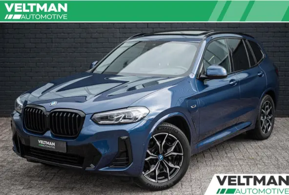 xDrive30e M-SPORT PANO TREKHAAK CAMERA LEDER