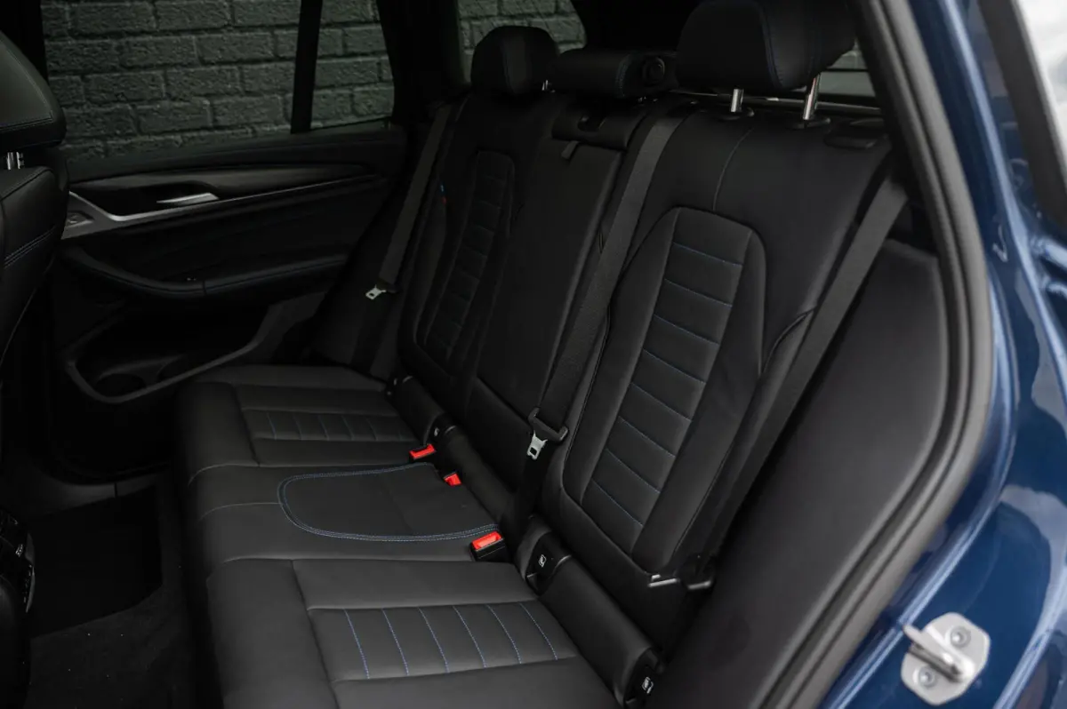 xDrive30e M-SPORT PANO TREKHAAK CAMERA LEDER