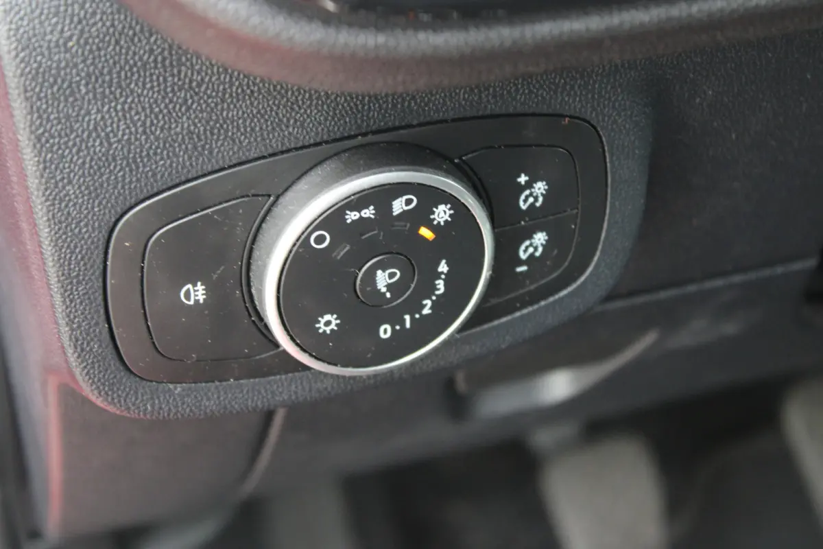 1.0 EcoBoost Connected