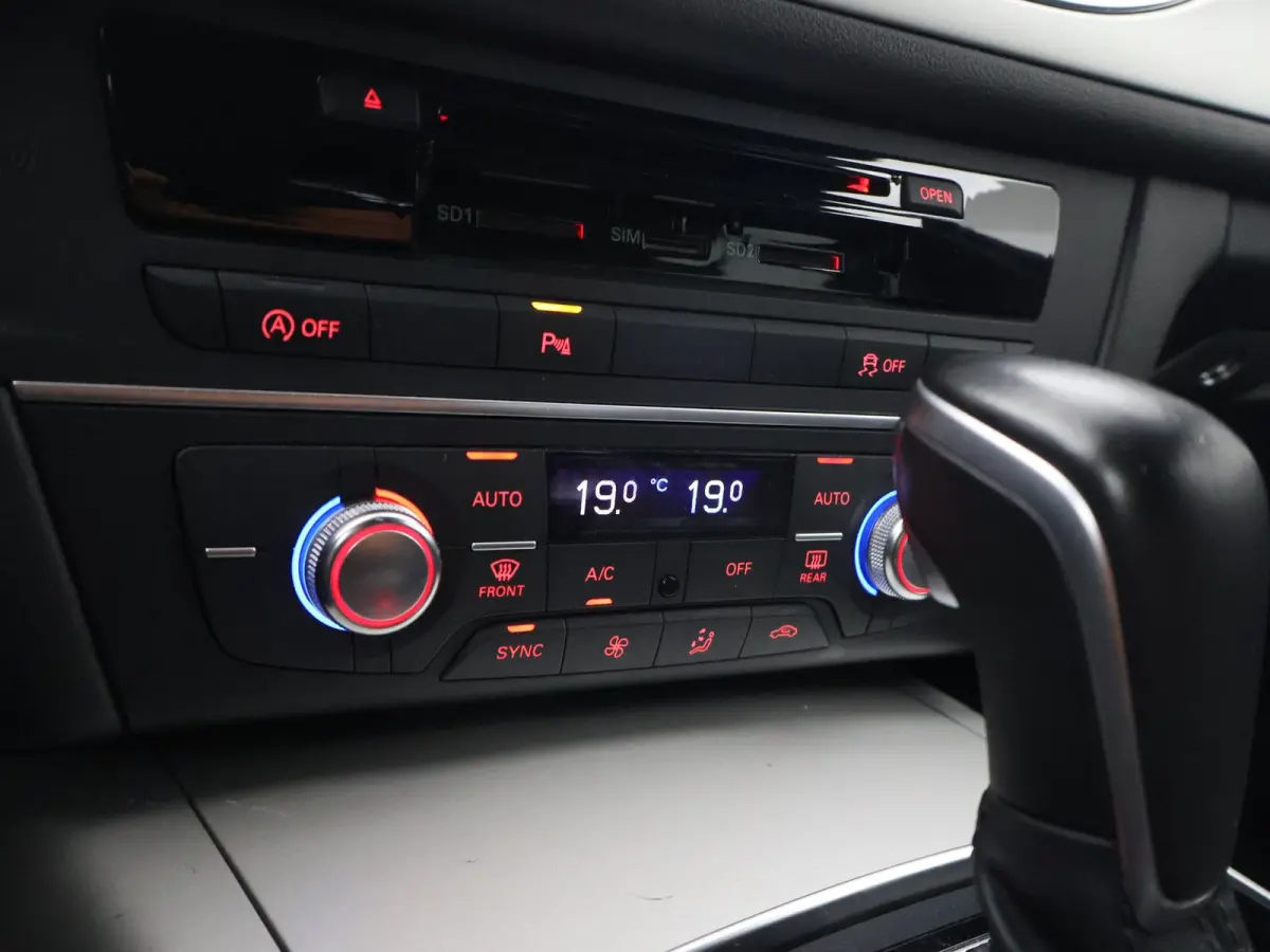 1.8 TFSI 190 PK AUT. *1e EIGENAAR* ULTRA BUSINESS + XENON | NAVIGATIE | 4-ZONE CLIMATE