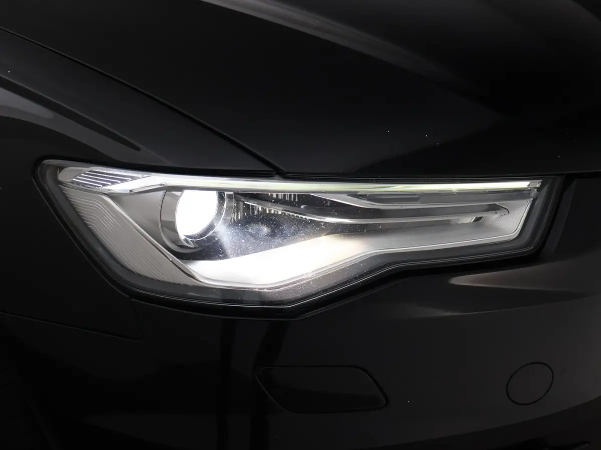 1.8 TFSI 190 PK AUT. *1e EIGENAAR* ULTRA BUSINESS + XENON | NAVIGATIE | 4-ZONE CLIMATE