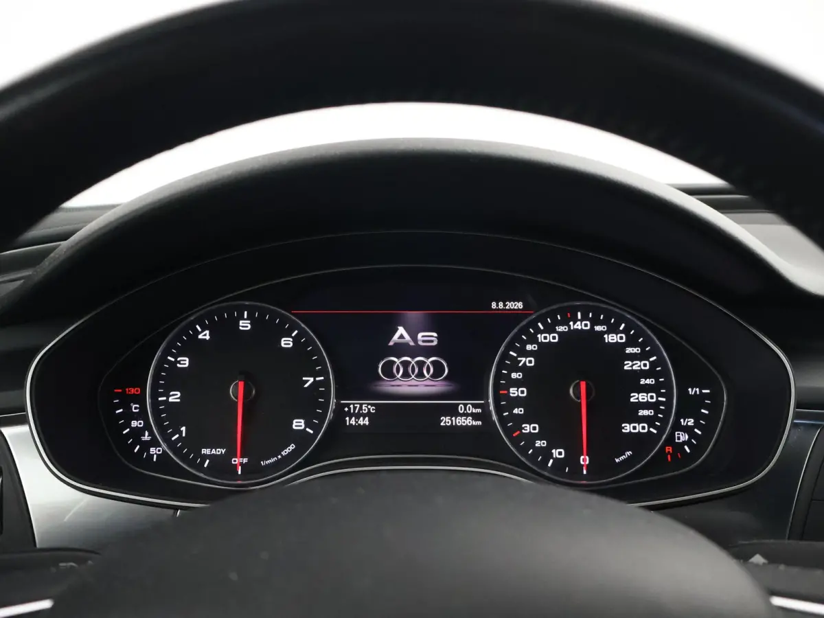 1.8 TFSI 190 PK AUT. *1e EIGENAAR* ULTRA BUSINESS + XENON | NAVIGATIE | 4-ZONE CLIMATE