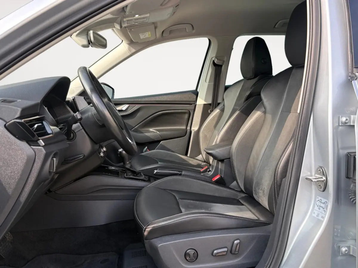 1.0 TSI Business Edition | Navi | Parkeersensoren V+A | Virtual Cockpit | Lichtmetalen Velgen | Premium Sound System | Keyless Go | Apple Carplay | Android Auto | 12 maanden Bovag Garantie