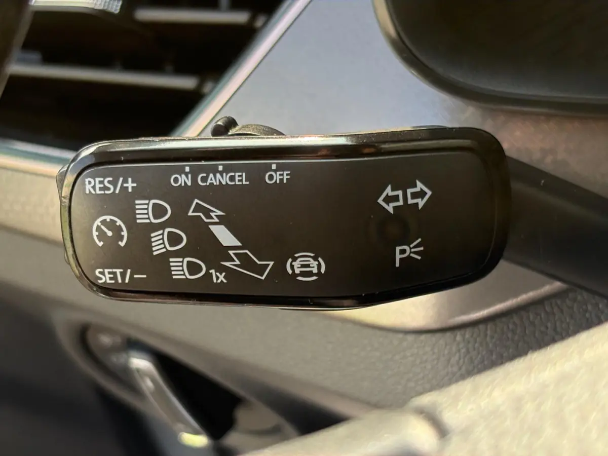 1.0 TSI Business Edition | Navi | Parkeersensoren V+A | Virtual Cockpit | Lichtmetalen Velgen | Premium Sound System | Keyless Go | Apple Carplay | Android Auto | 12 maanden Bovag Garantie