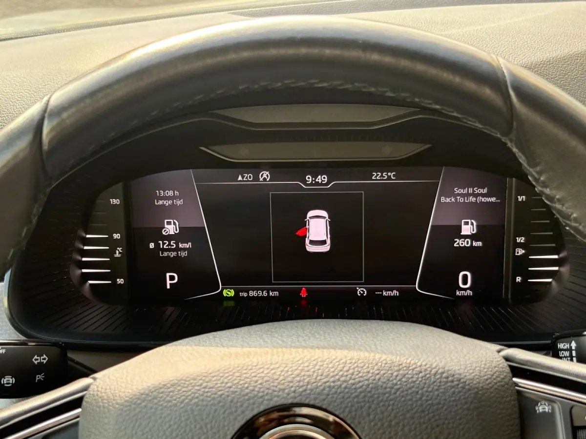 1.0 TSI Business Edition | Navi | Parkeersensoren V+A | Virtual Cockpit | Lichtmetalen Velgen | Premium Sound System | Keyless Go | Apple Carplay | Android Auto | 12 maanden Bovag Garantie