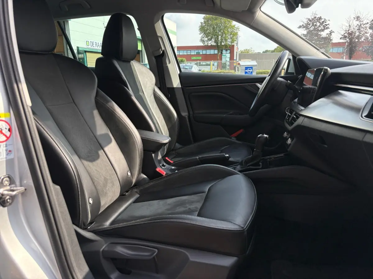 1.0 TSI Business Edition | Navi | Parkeersensoren V+A | Virtual Cockpit | Lichtmetalen Velgen | Premium Sound System | Keyless Go | Apple Carplay | Android Auto | 12 maanden Bovag Garantie