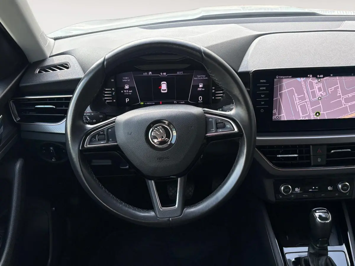 1.0 TSI Business Edition | Navi | Parkeersensoren V+A | Virtual Cockpit | Lichtmetalen Velgen | Premium Sound System | Keyless Go | Apple Carplay | Android Auto | 12 maanden Bovag Garantie