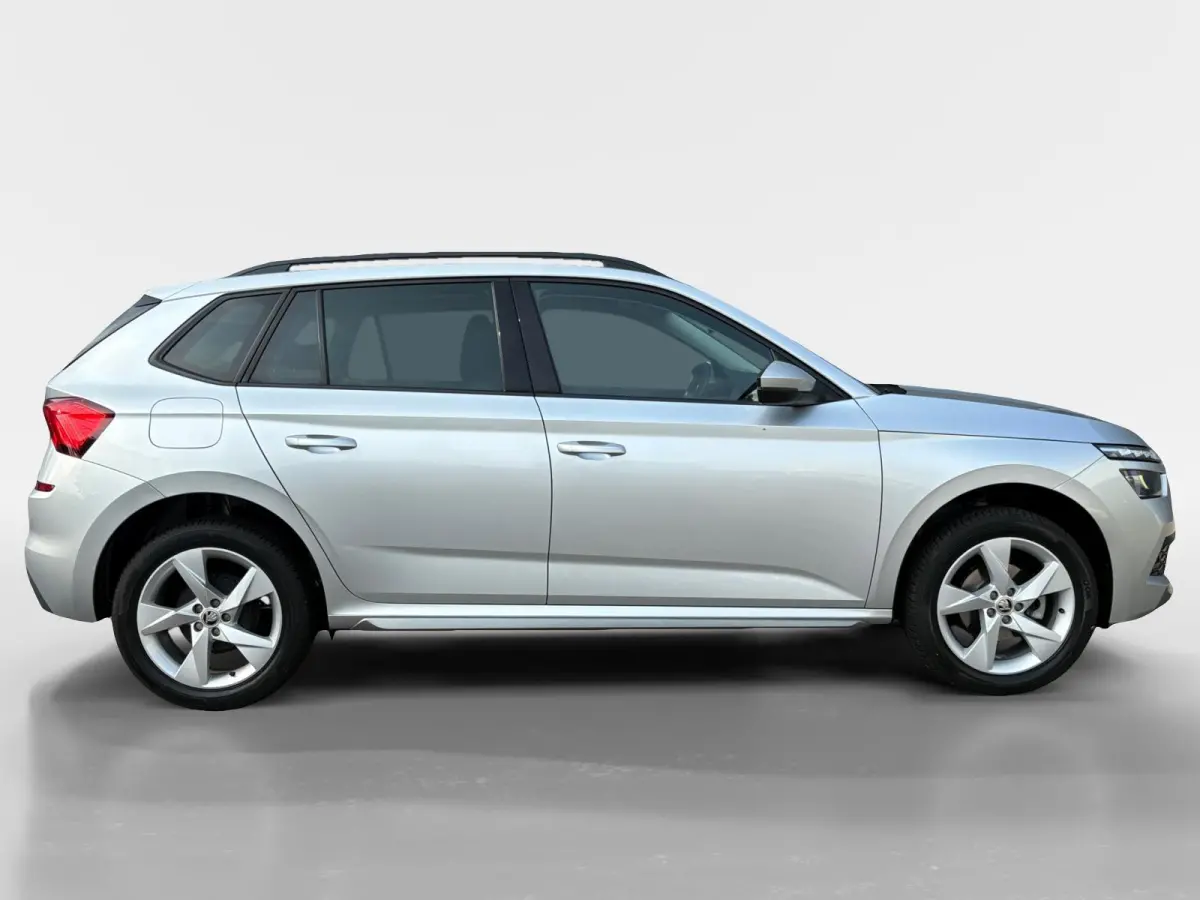 1.0 TSI Business Edition | Navi | Parkeersensoren V+A | Virtual Cockpit | Lichtmetalen Velgen | Premium Sound System | Keyless Go | Apple Carplay | Android Auto | 12 maanden Bovag Garantie