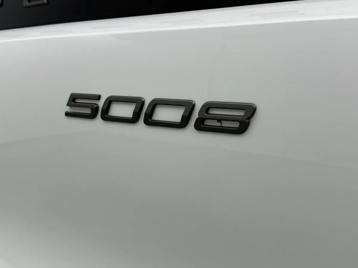 SUV 136pk Hybrid Automaat GT | 7-Pers. | Elektrisch Achterklep | Stoelverwarming | Draadloos Carplay | Navigatie | Camera