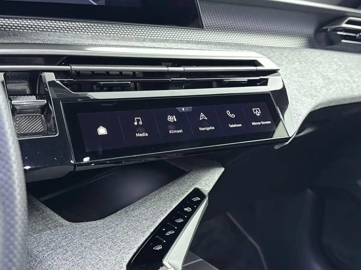 SUV 136pk Hybrid Automaat GT | 7-Pers. | Elektrisch Achterklep | Stoelverwarming | Draadloos Carplay | Navigatie | Camera