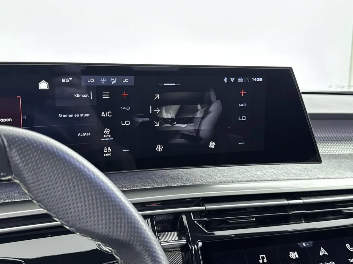 SUV 136pk Hybrid Automaat GT | 7-Pers. | Elektrisch Achterklep | Stoelverwarming | Draadloos Carplay | Navigatie | Camera