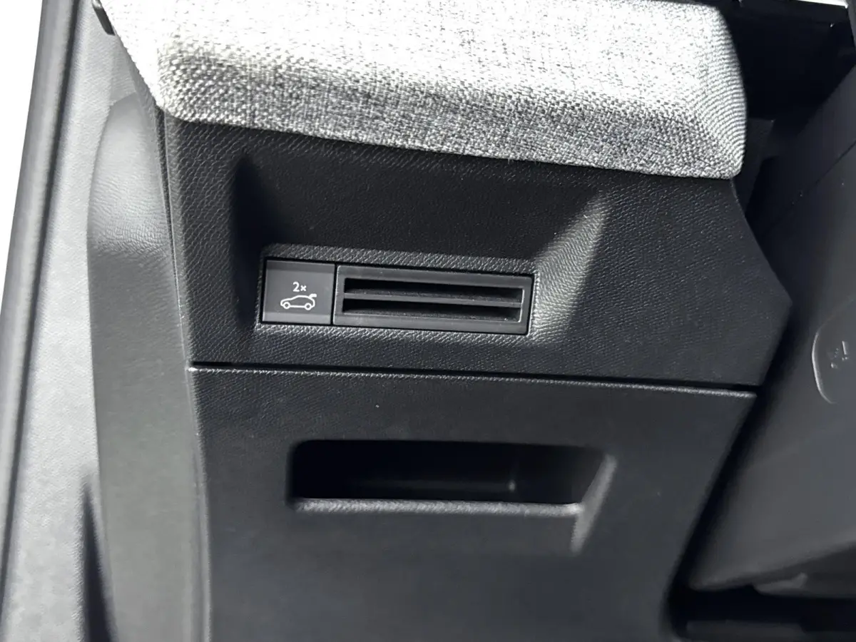 SUV 136pk Hybrid Automaat GT | 7-Pers. | Elektrisch Achterklep | Stoelverwarming | Draadloos Carplay | Navigatie | Camera