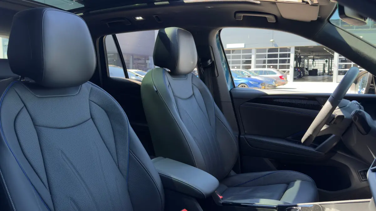 1.5 TSI 272pk eHybrid R-Line | R-Line | Panodak | Trekhaak | Carplay | 360 Camera |