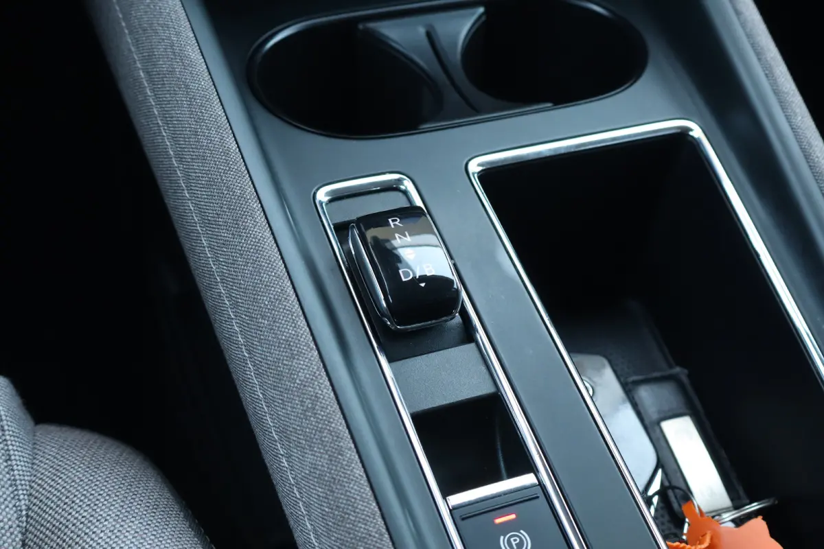 60 First Edition TREKHAAK | Achteruitrijcamera | Apple Carplay/Android Auto|telefoonintegratie premium | Cruise control adaptief met Stop&Go en stuurhulp