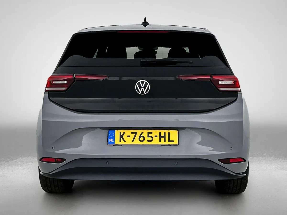 First Plus 58 kWh | SoH 91% | Stoel en Stuurverwarming | Camera | Parkeersensoren | Apple Carplay / Android Auto | Airco | Navigatie