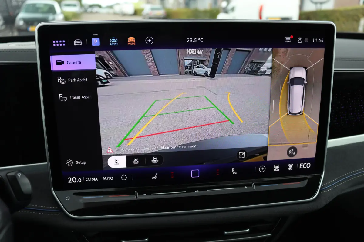 1.5 eHybrid R-Line Edition | ACC | Panoramadak | Harman&Kardon | Massage | HUD | Trekhaak | iQ.Light | Stoelverwarming V+A | Zonnerollo's |