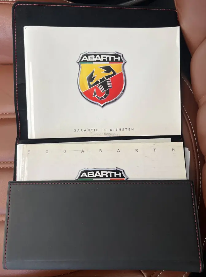 1.4 T-Jet Abarth Turismo Cabriolet 70th Anniversary I AUTOMAAT | LEDER I CARPLAY/ANDROID | NAVI | CLIMATE CONTROL | LMV 17'' | PDC | DAB | BLUETOOTH
