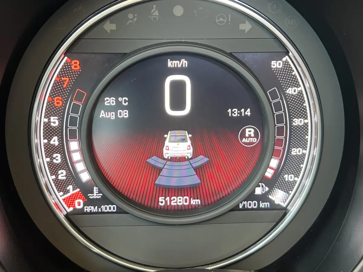 1.4 T-Jet Abarth Turismo Cabriolet 70th Anniversary I AUTOMAAT | LEDER I CARPLAY/ANDROID | NAVI | CLIMATE CONTROL | LMV 17'' | PDC | DAB | BLUETOOTH