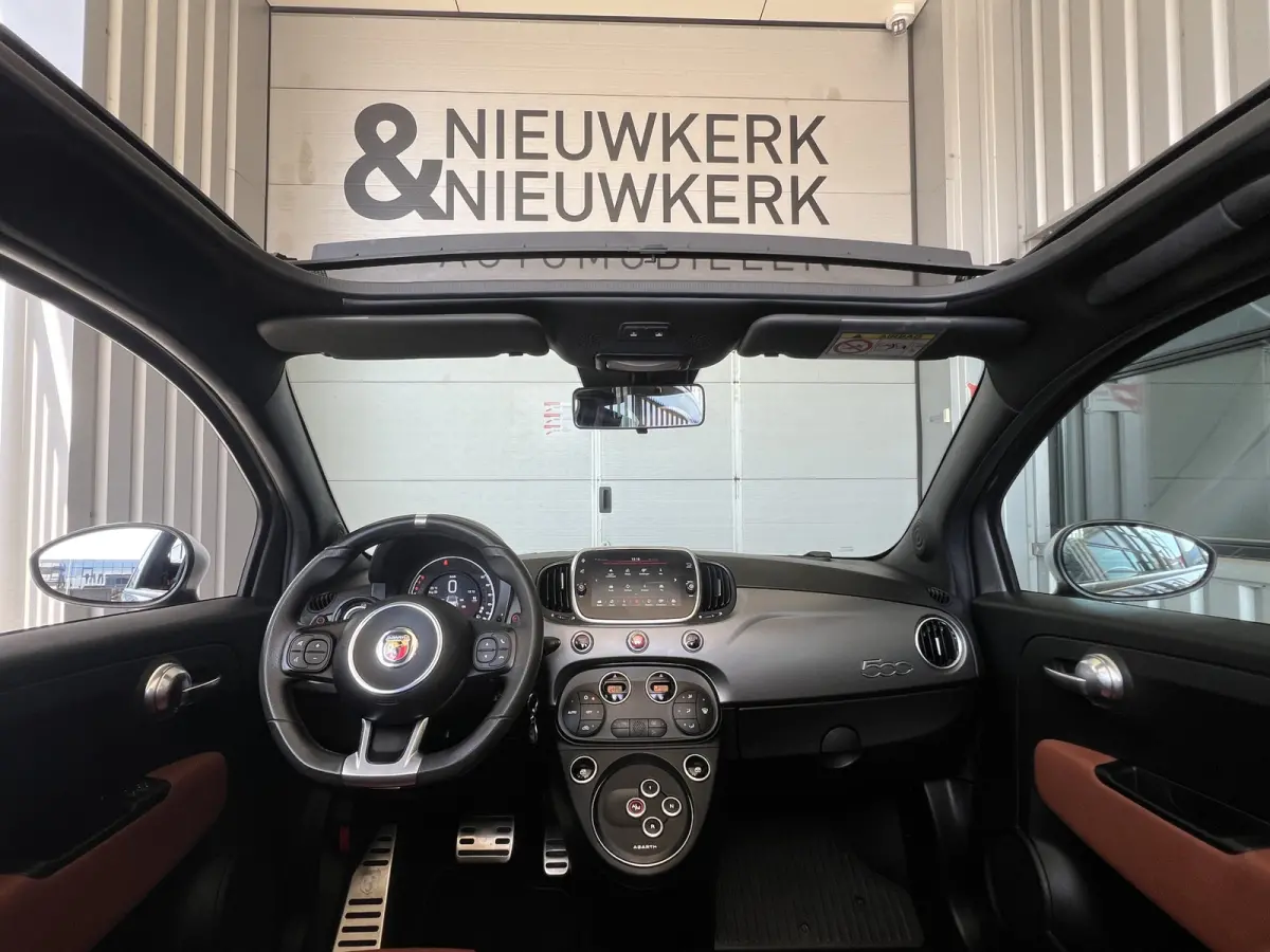 1.4 T-Jet Abarth Turismo Cabriolet 70th Anniversary I AUTOMAAT | LEDER I CARPLAY/ANDROID | NAVI | CLIMATE CONTROL | LMV 17'' | PDC | DAB | BLUETOOTH