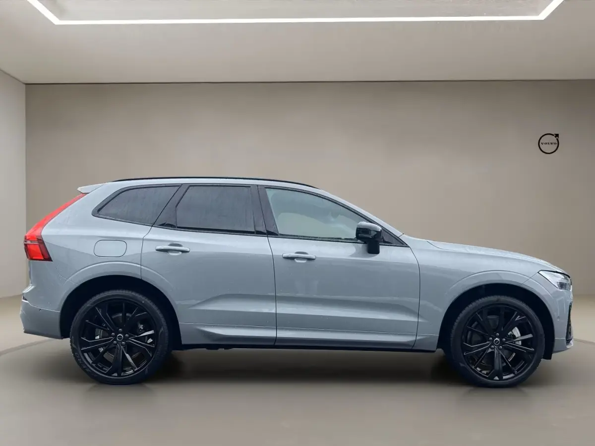 2.0 T8 Plug-in hybrid AWD BLACK EDITION (335kW/455PK) ** PANO, TREKH, ACC, HuD, 21-inch LMV ** 1e EIG - UNFALLFREI ** ** INFORMEER OOK NAAR ONZE AANTREKKELIJKE FINANCIAL-LEASE TARIEVEN **