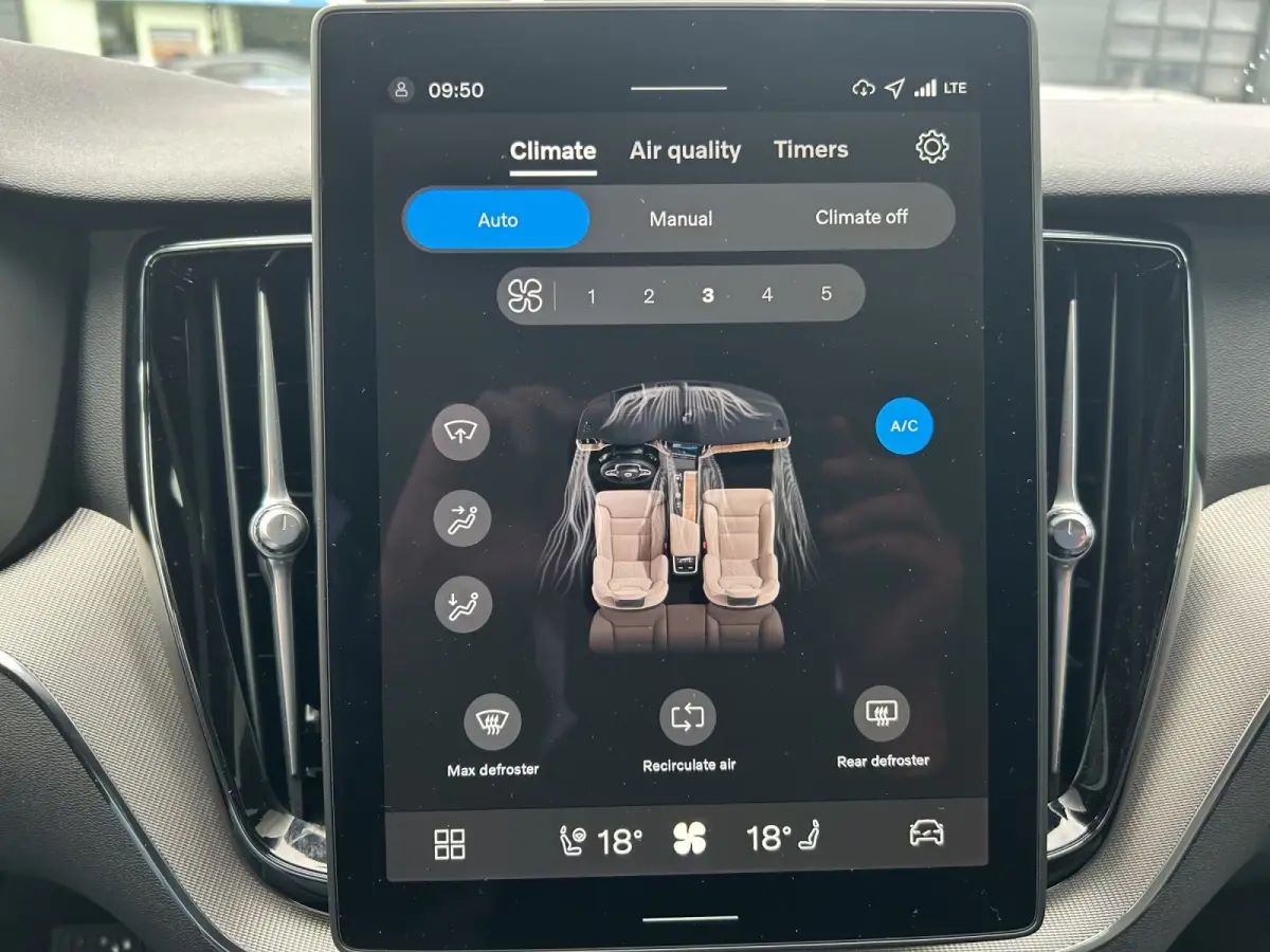 2.0 T8 Plug-in hybrid AWD BLACK EDITION (335kW/455PK) ** PANO, TREKH, ACC, HuD, 21-inch LMV ** 1e EIG - UNFALLFREI ** ** INFORMEER OOK NAAR ONZE AANTREKKELIJKE FINANCIAL-LEASE TARIEVEN **