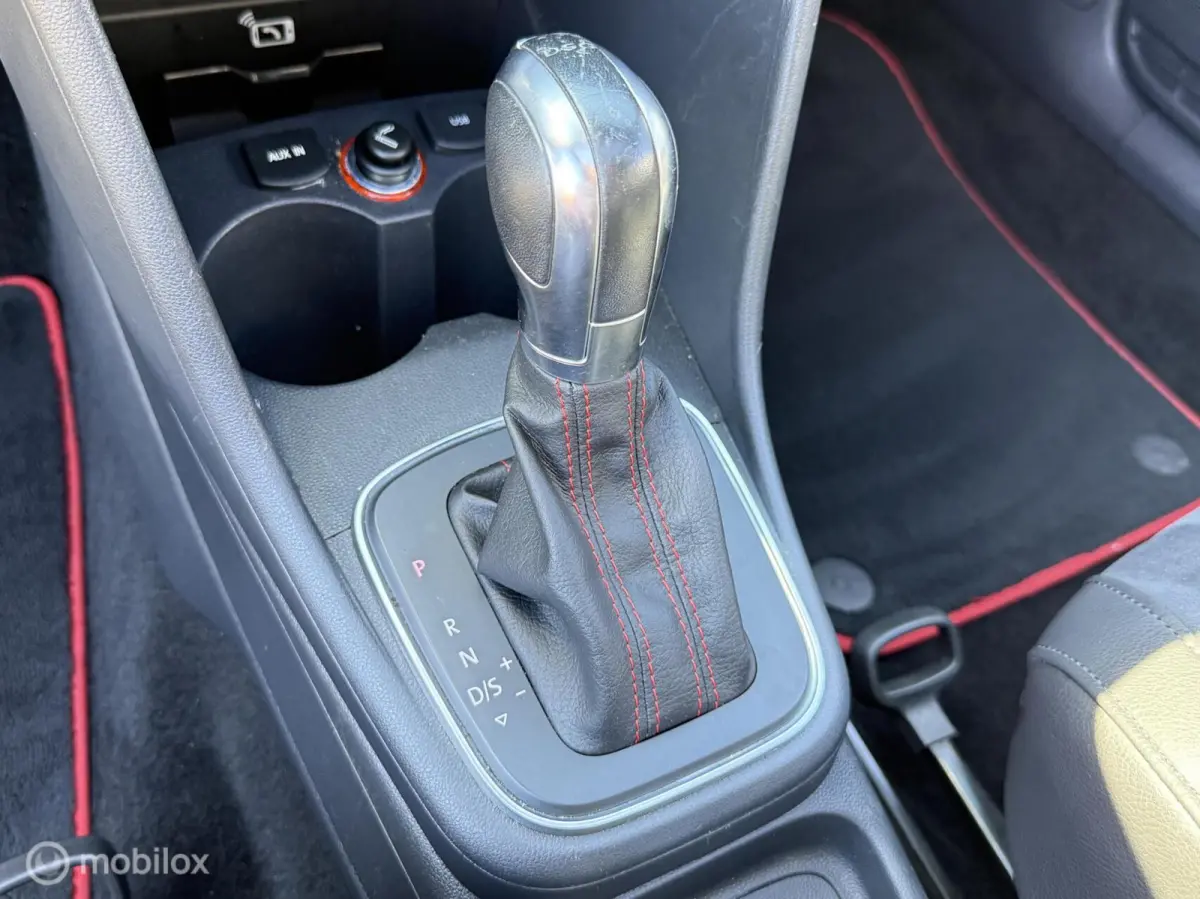 1.8 TSI GTI VOL OPTIES PANO ALCANTARA DEALER