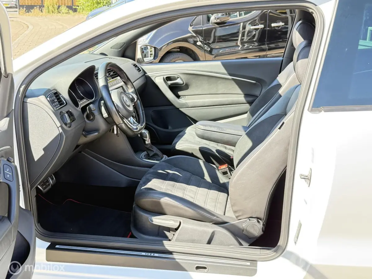 1.8 TSI GTI VOL OPTIES PANO ALCANTARA DEALER