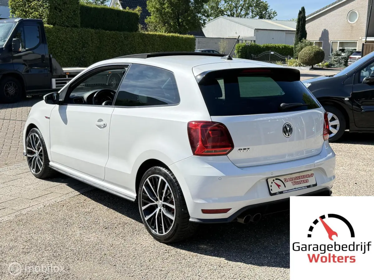 1.8 TSI GTI VOL OPTIES PANO ALCANTARA DEALER
