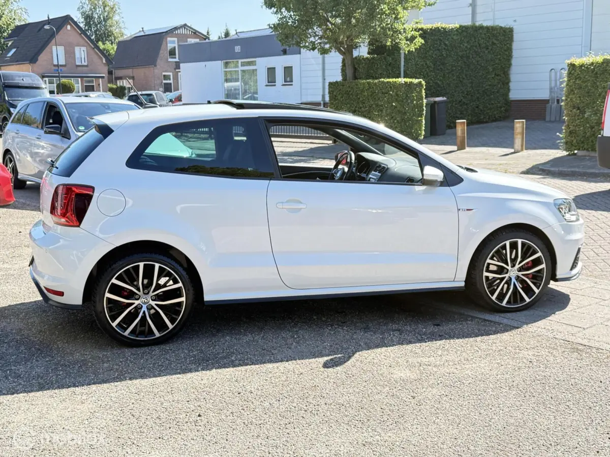 1.8 TSI GTI VOL OPTIES PANO ALCANTARA DEALER