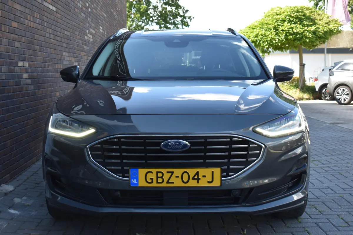 1.0 EcoBoost Hybrid Titanium
